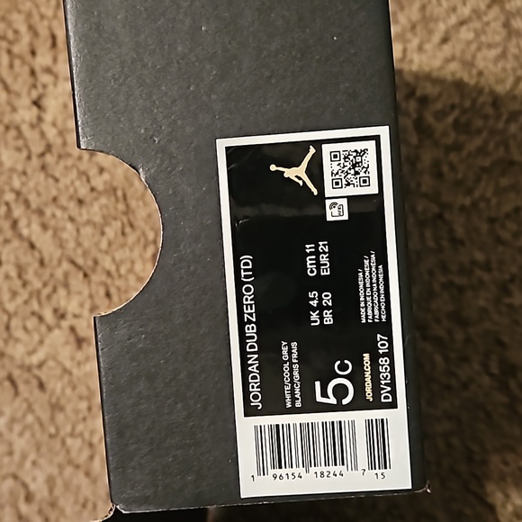5C Jordans $35 each - Picture 2 of 4